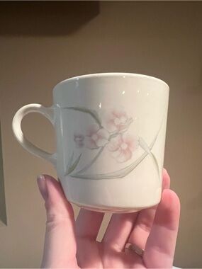 4 Corelle Corning SPRING POND cups